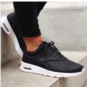 NIKE AIR MAX THEA BLACK LEATHER